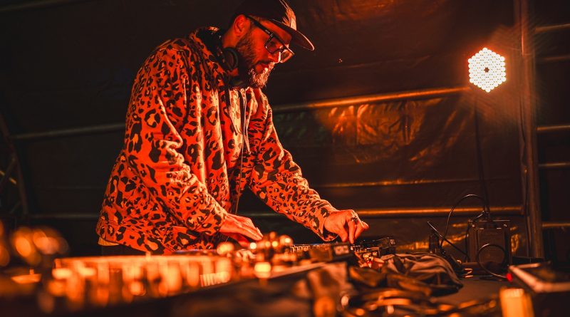 DJ Marky é atração do festival gratuito Sounds in da City em Florianópolis